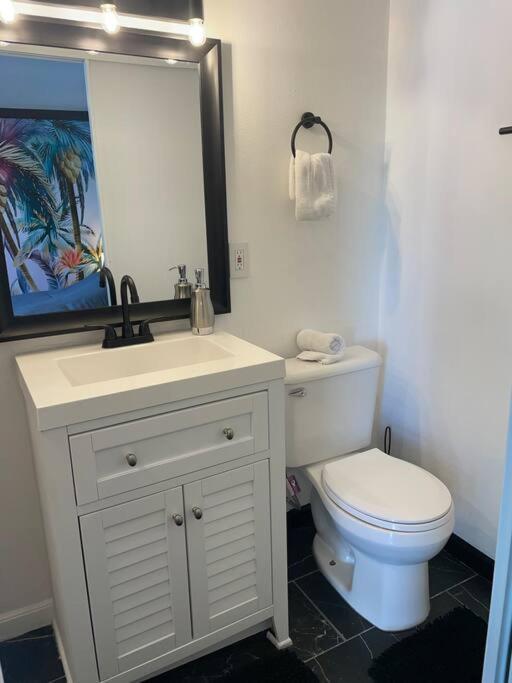 Your Tiny Downtown Home With Backyard Unit D Phoenix Exterior photo