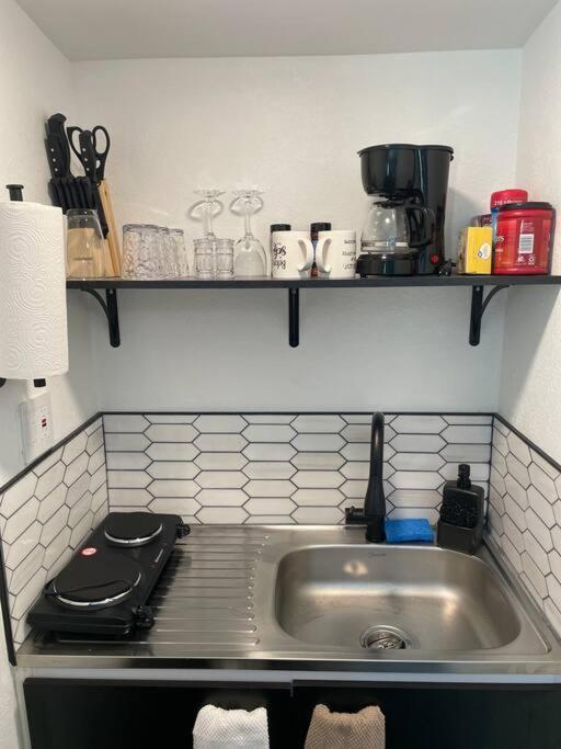 Your Tiny Downtown Home With Backyard Unit D Phoenix Exterior photo