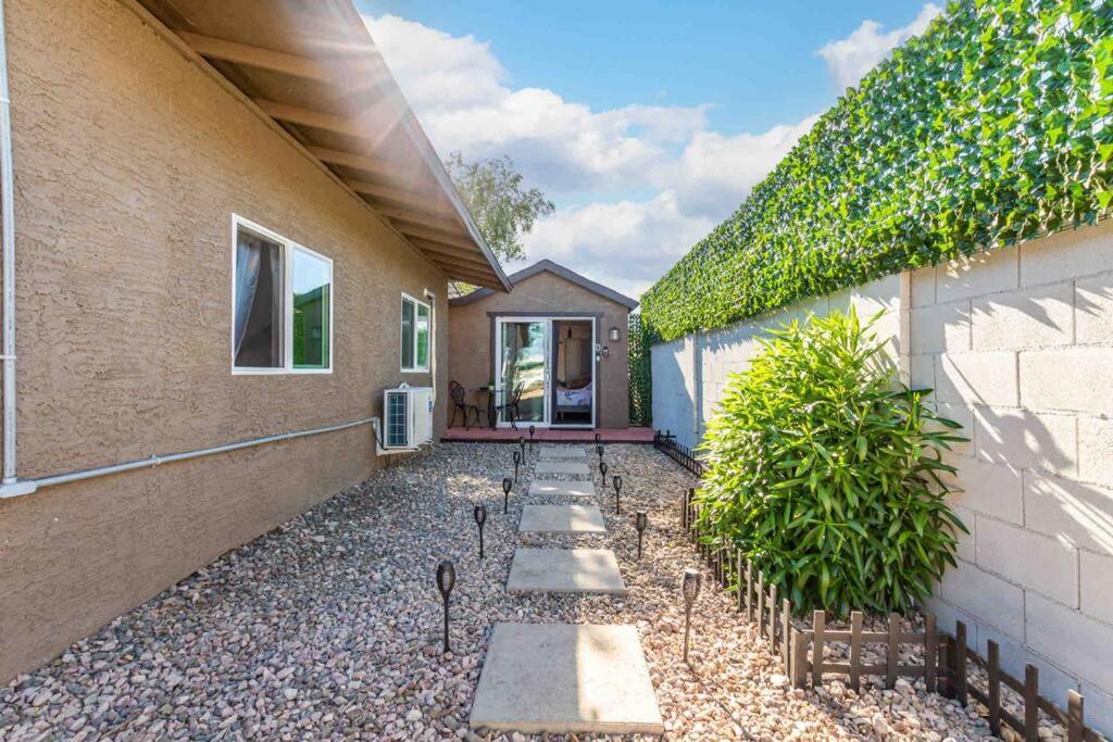Your Tiny Downtown Home With Backyard Unit D Phoenix Exterior photo