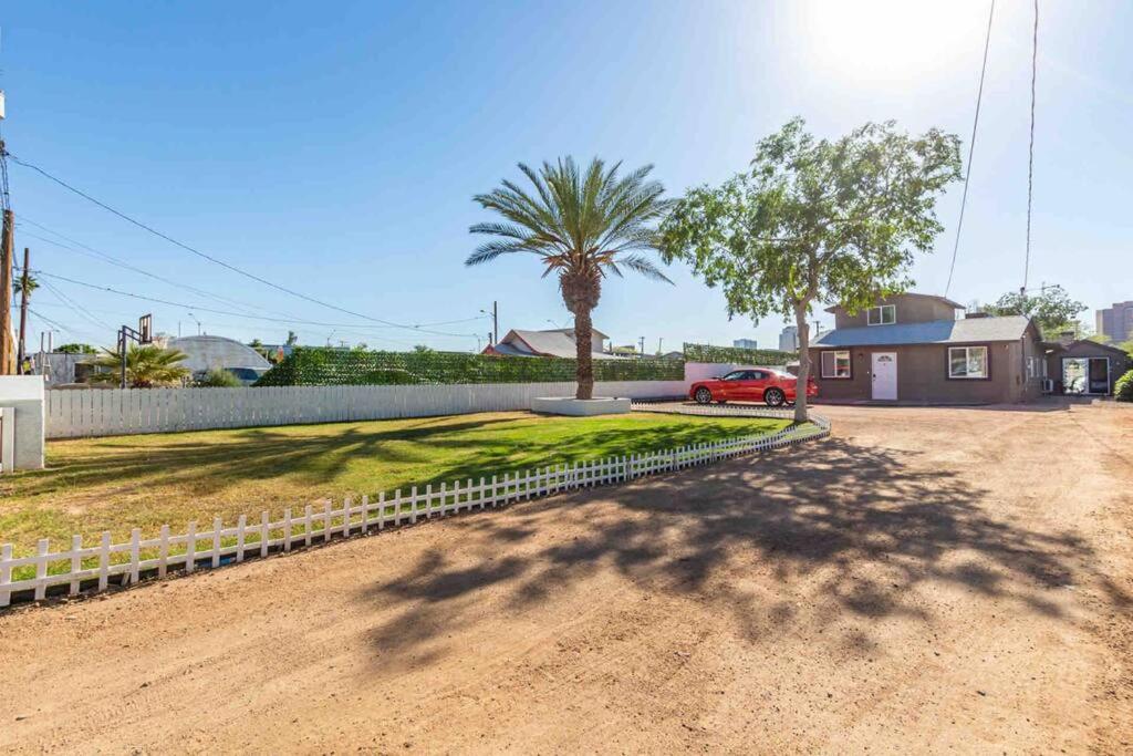 Your Tiny Downtown Home With Backyard Unit D Phoenix Exterior photo